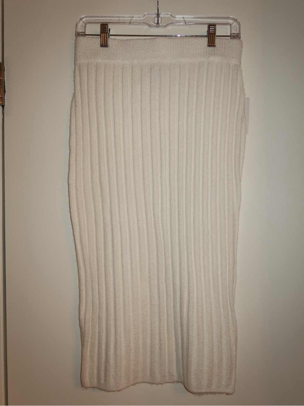 Kohl's Cream Ribbed Knit Midi Skirt